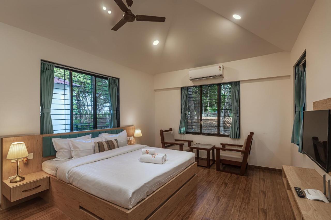 Saffronstays Riverfront Manor, 5-Bdr Pool Villa By Pej River Karjat Exterior foto